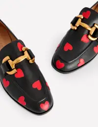 Iris Snaffle Loafers-Black Hearts(36)