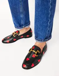 Iris Snaffle Loafers-Black Hearts(36)