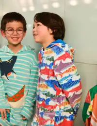 Towelling Zip-Up Throw-On-Ivory Riso Shark