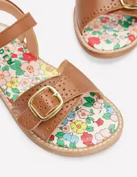 Leather Buckle Sandals-Tan(24)