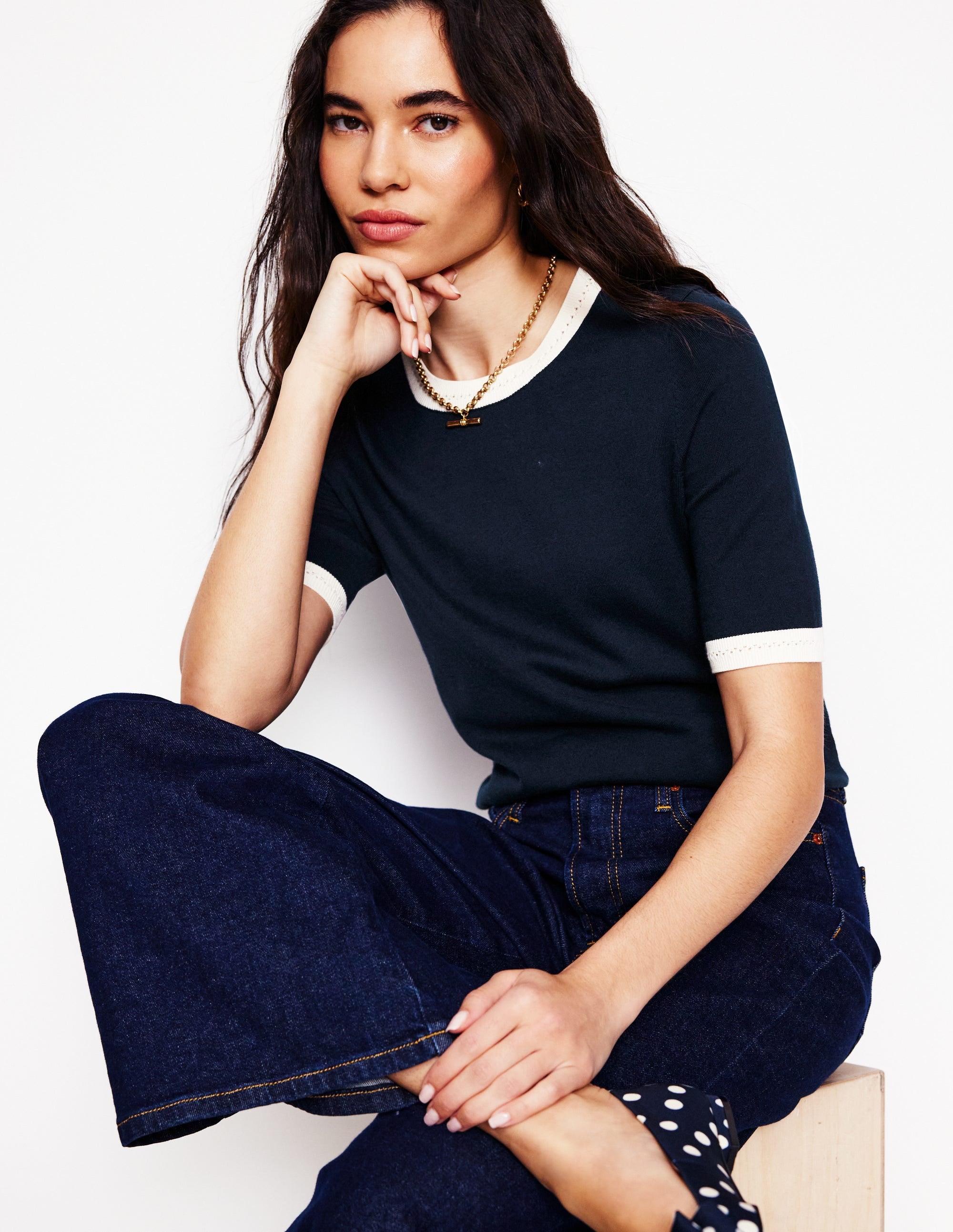 Emilia Cotton Crew T-shirt-Navy. Warm Ivory
