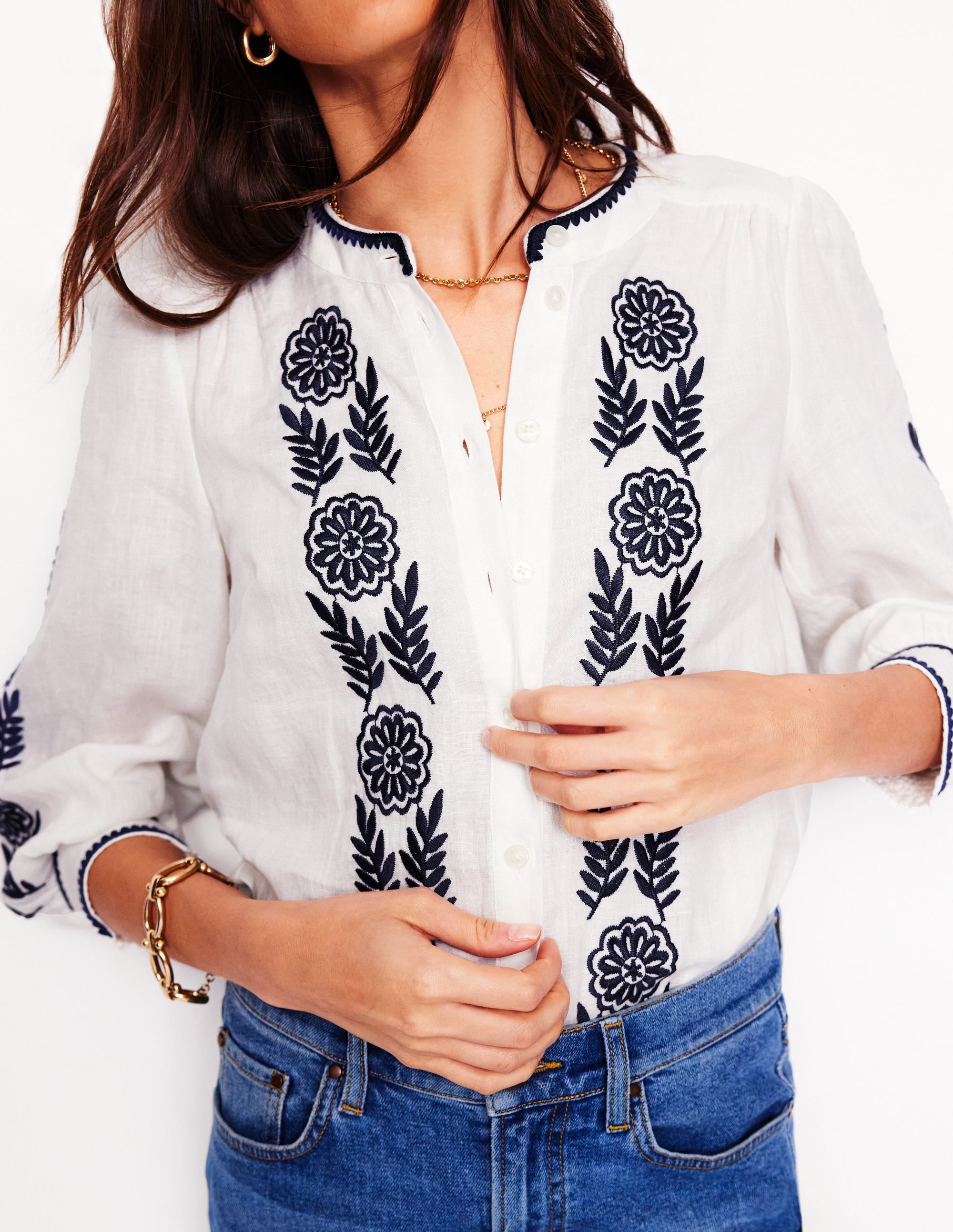 Alicia Linen Top-White. Navy Floral Embroidery