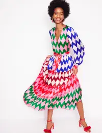 V-Neck Tiered Dress-Multi. Diamond Stripe(Petite,2)