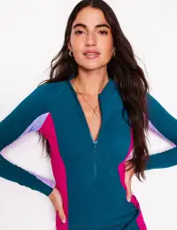 Piped Raglan Rash Guard-Oceanside Blue