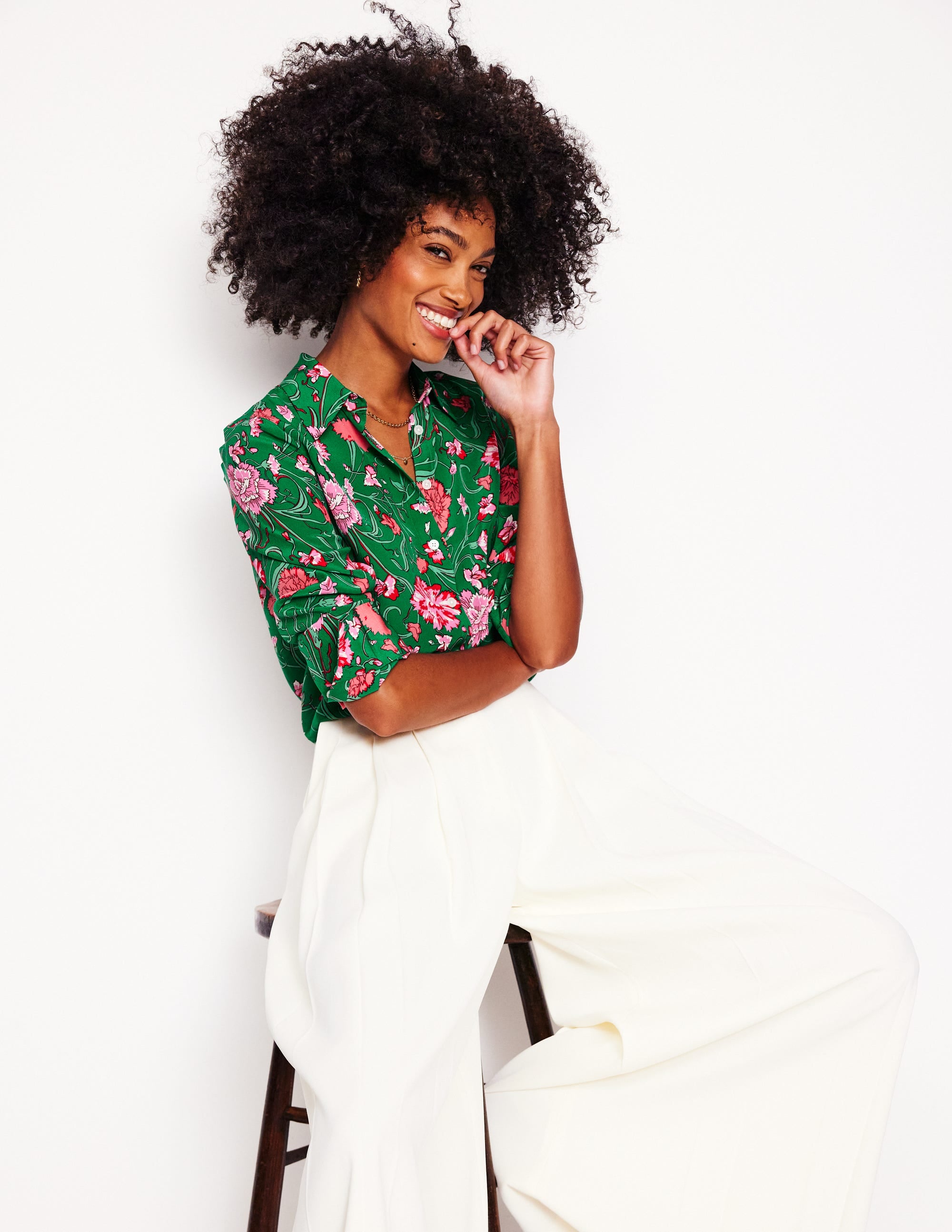Sienna Silk Shirt-Rich emerald. Carnation Vine