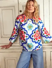 Fluted Sleeve Linen Top-Ivory. Bloom Geo