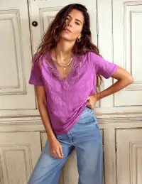 Lace Trim Linen T-shirt-Liatris