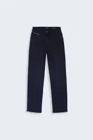 High Rise Straight Fit Jeans
