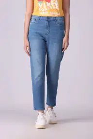 Mom Tapered Jeans