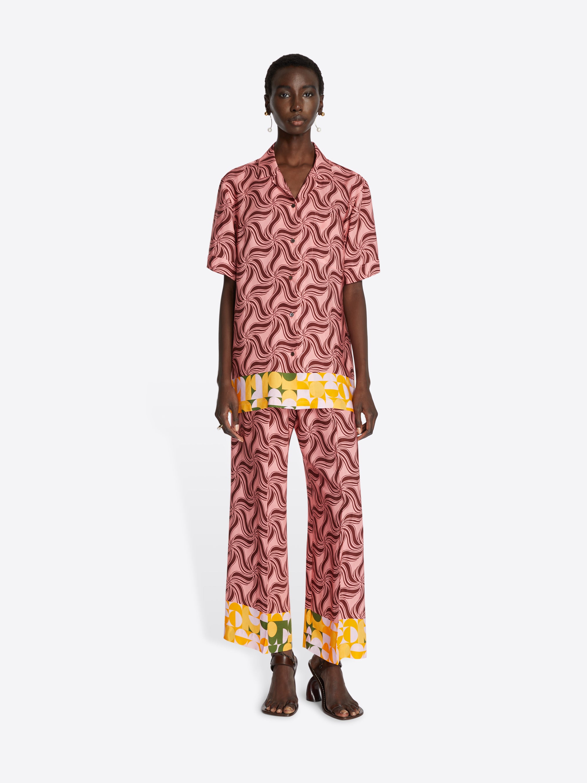 Short sleeve shirt