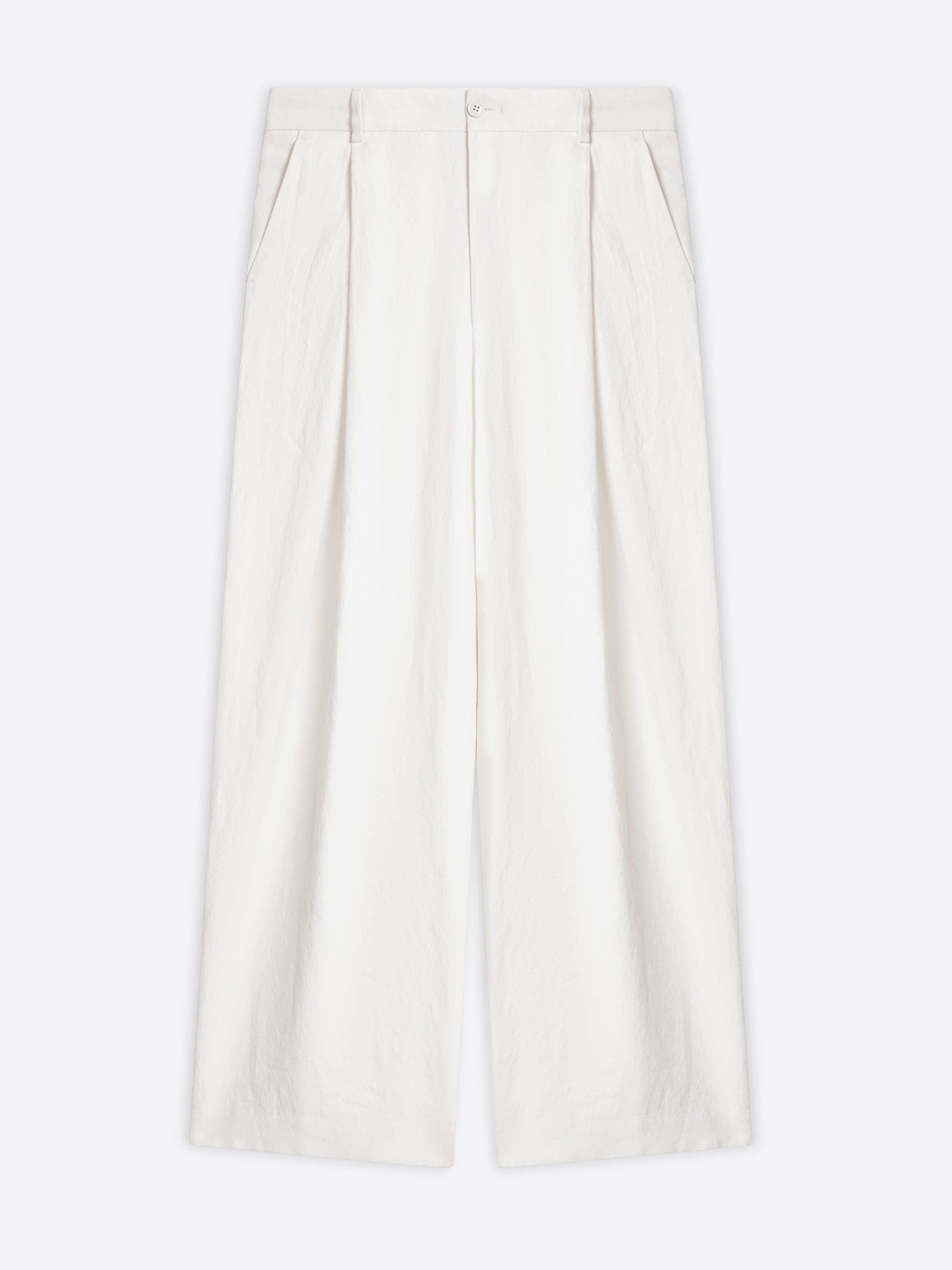 Pleated pants