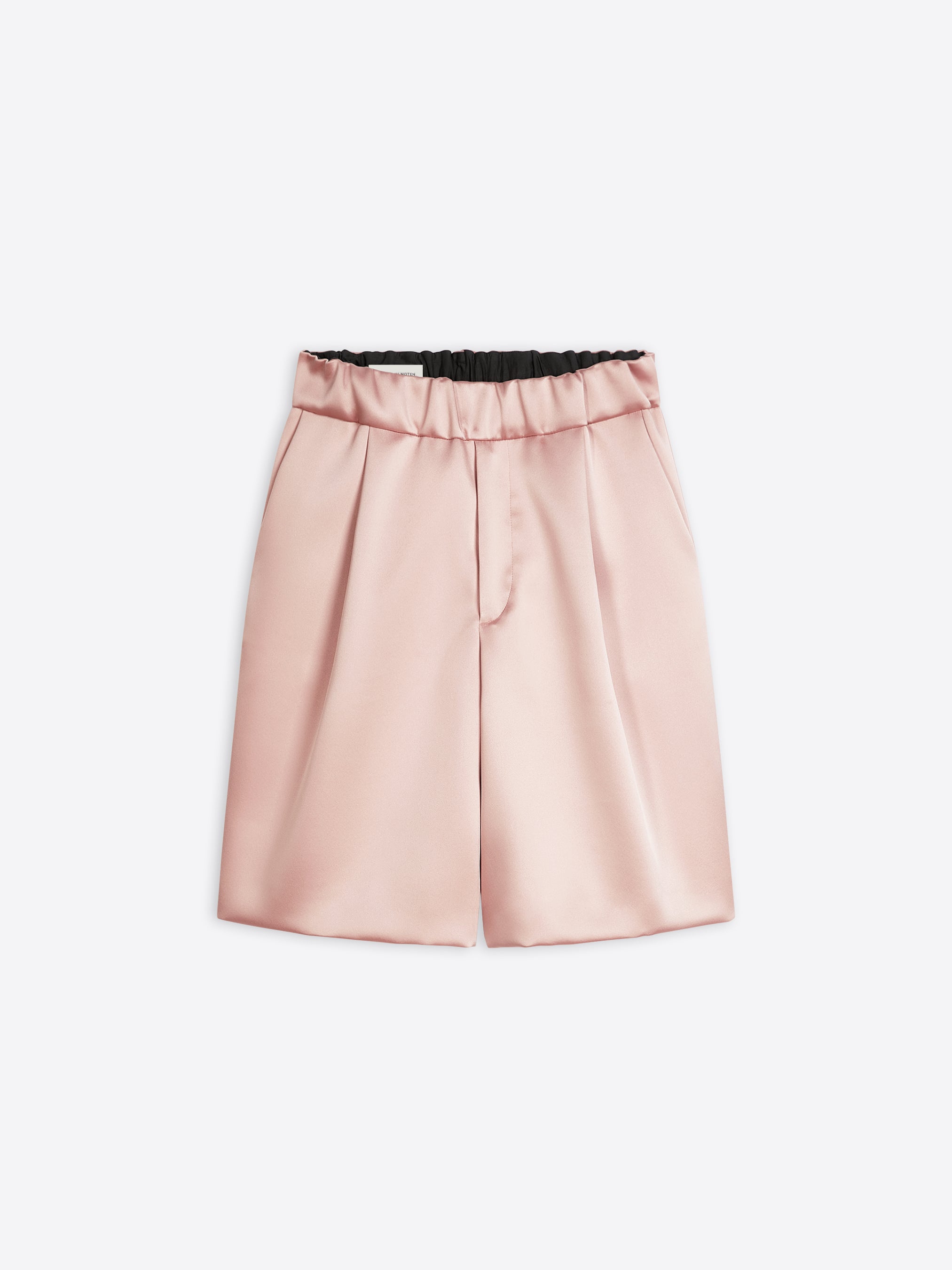 Pleated bermuda shorts