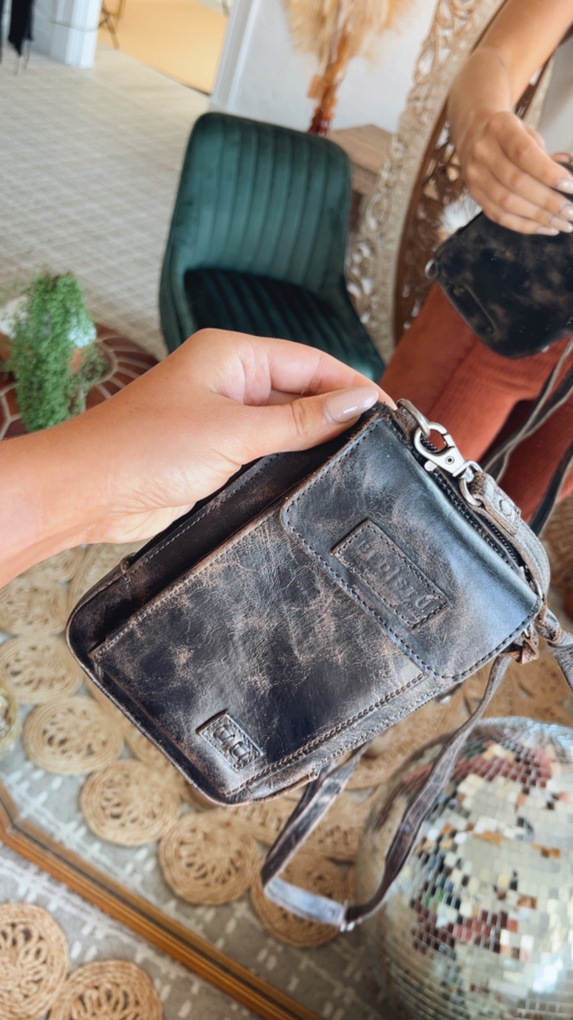 Bedstu Alelike, Black Lux