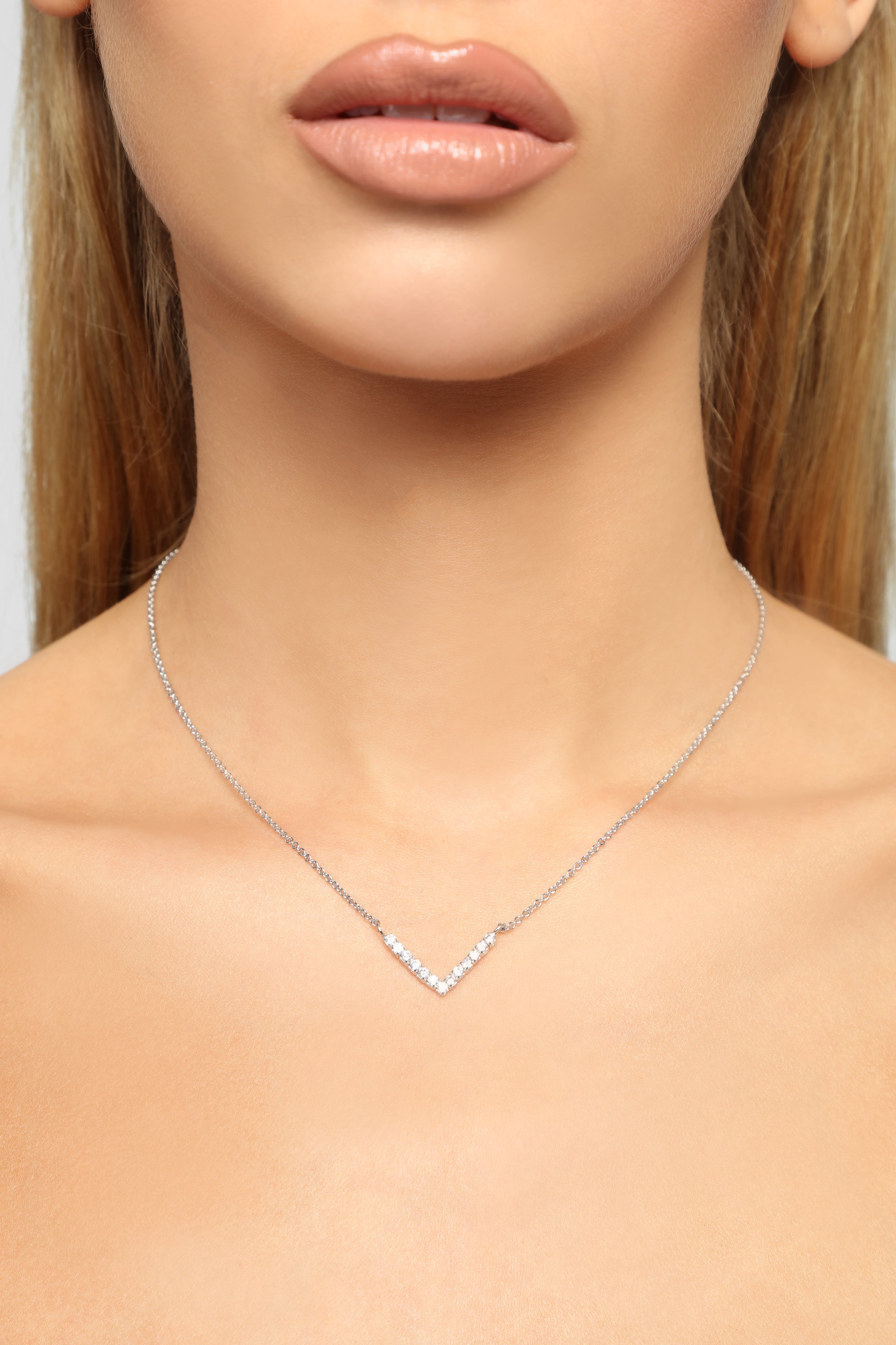 Sandra Pendant Necklace