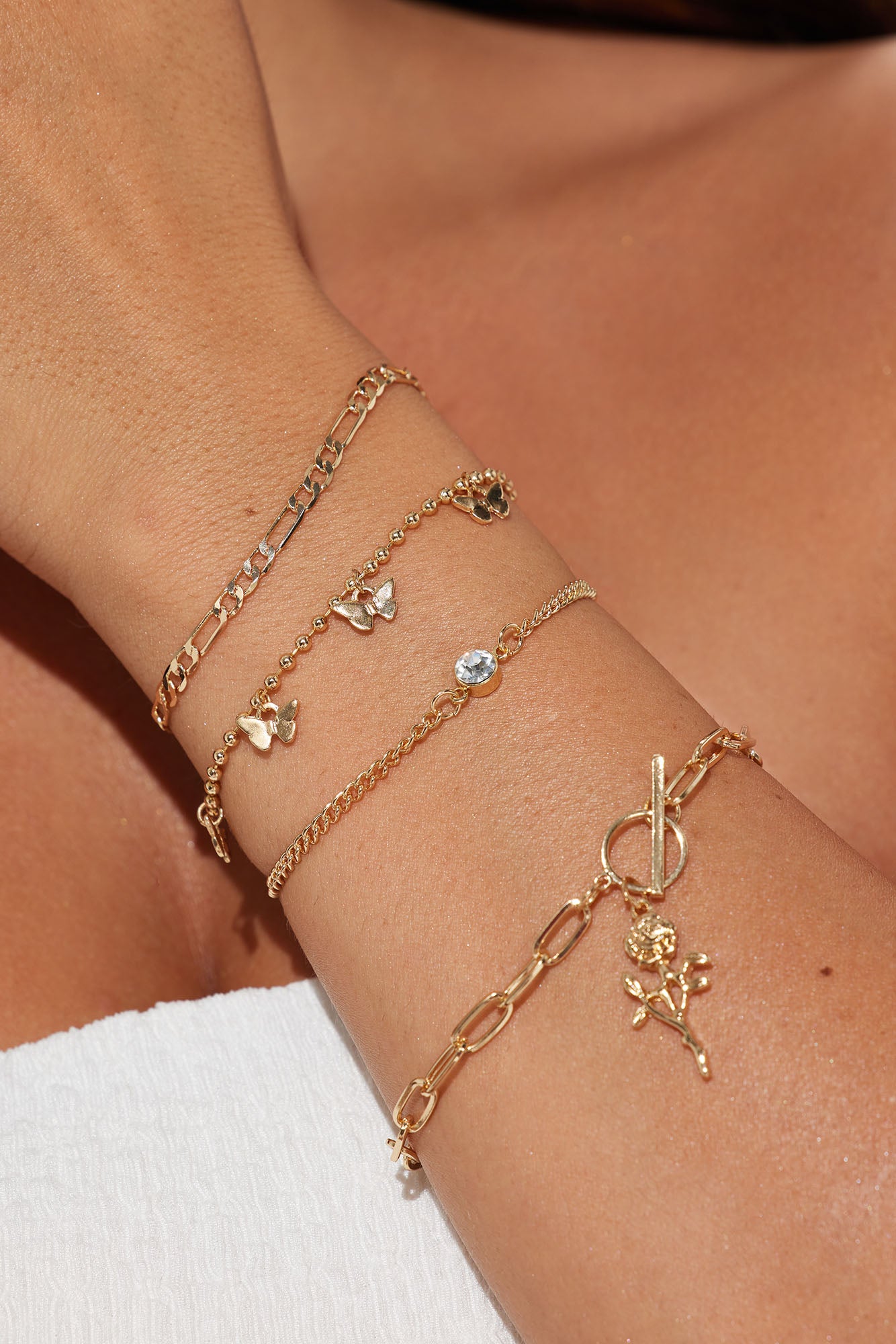 Romance Awaits Bracelet Set