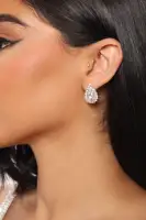 Tear Drop Rhinestone Earrings