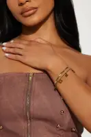 The Prettiest Flower Bracelet 