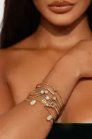 Well Traveled 8 Piece Bracelet Set