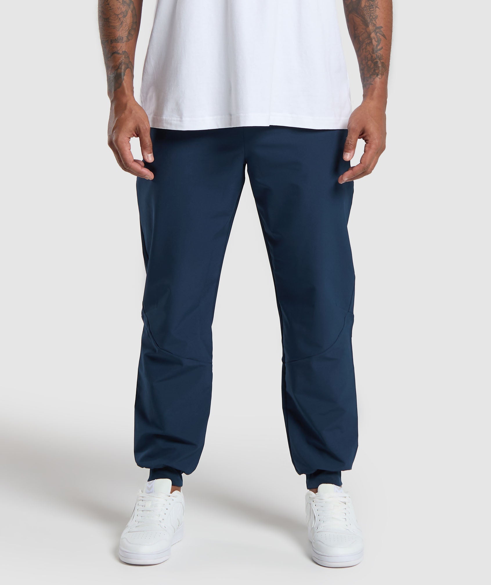 Ease Woven Jogger