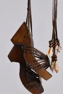 Arielle Shell Wooden Platform Sandal(UK 4)
