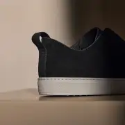 Men's Suede Solstice Sneaker - Black(10,Black,JP)
