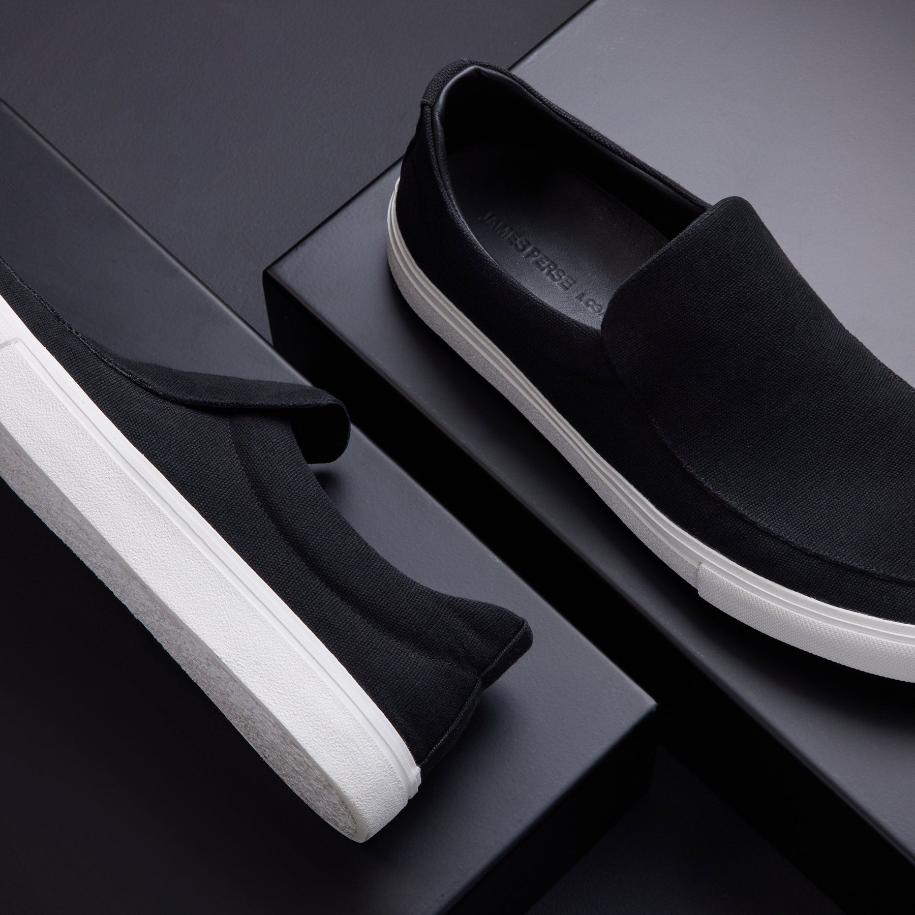 Men's Coastal Canvas Slip On - Black(Black,8,JP)