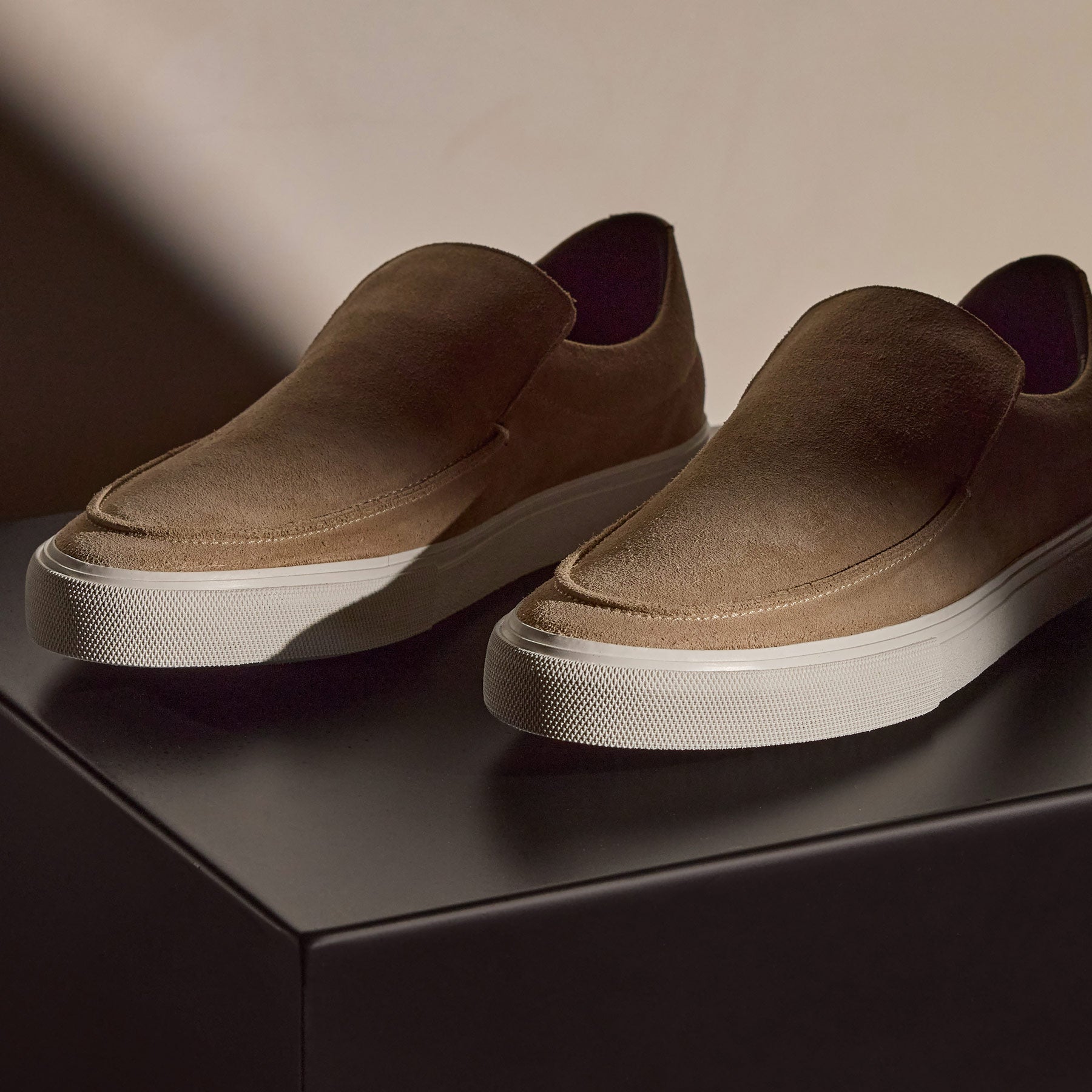 Men's Coastal Suede Slip On - Linen(Linen,8,JP)