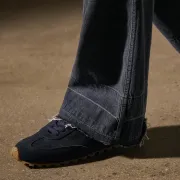 Women's Suede Low Running Sneaker - Navy(6,Navy,JP)