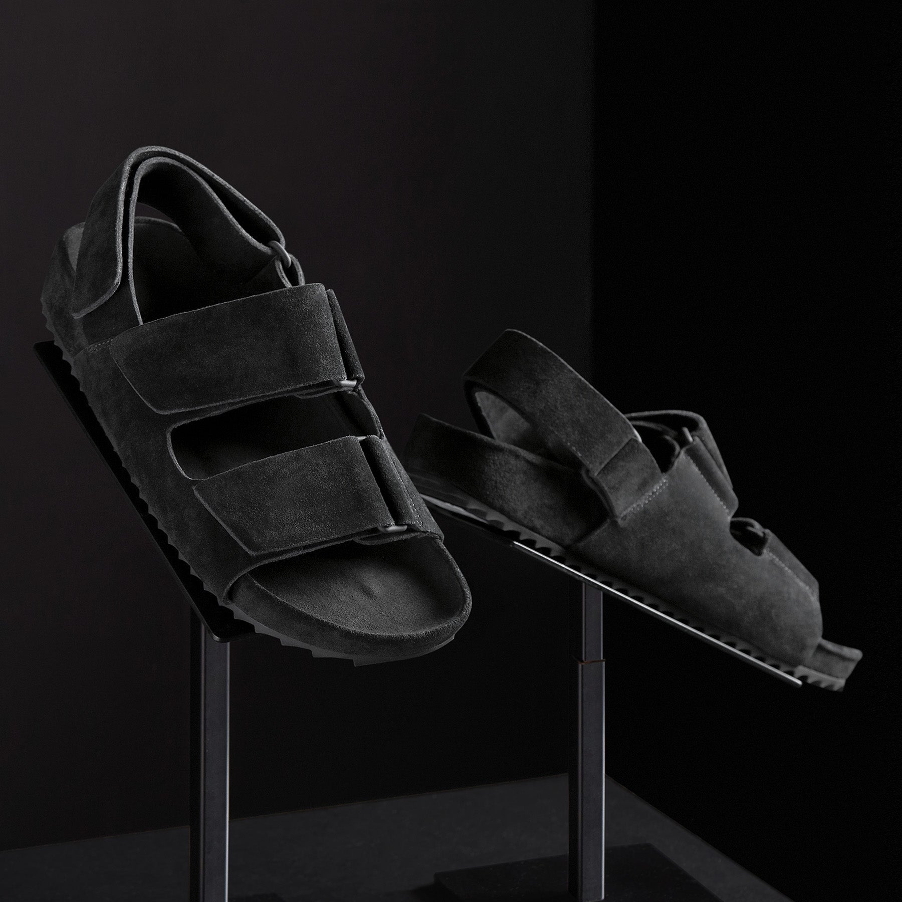 Women's Double Strap Velcro Sandal - Black(Black,6,JP)
