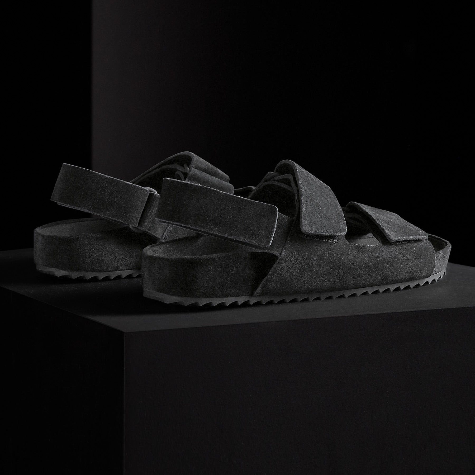 Women's Double Strap Velcro Sandal - Black(Black,6,JP)