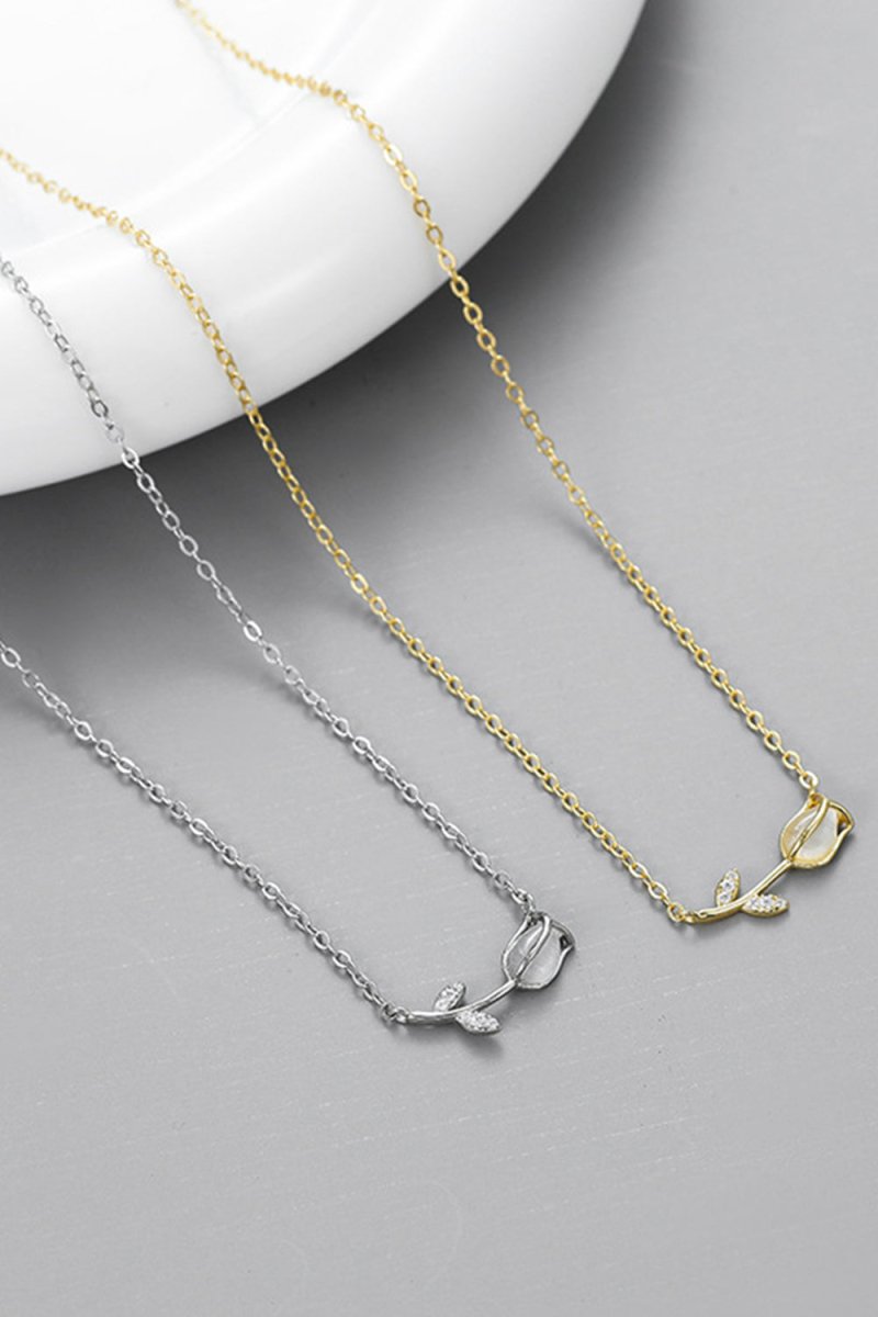 Tulip Pendant Clavicle Necklace