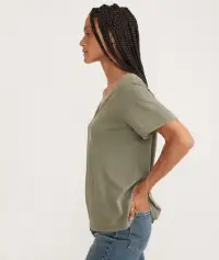 Boyfriend V-Neck Tee(Extra Small,Vetiver)