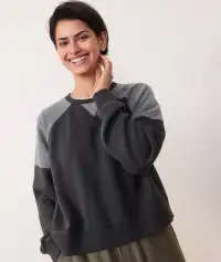 Cloud 9 Fleece Crop Sweatshirt(Extra Small,Washed Black)