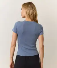 Lexi Rib Sun-In Crew Tee(Extra Small,Graphite)