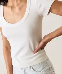 Lexi Rib Sun-In Scoop Tee(Extra Small,Antique White)