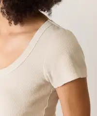 Lexi Rib Sun-In Scoop Tee(Extra Small,Wishbone)