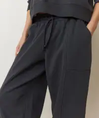 Cloud 9 Fleece Barrel Sweatpant(Extra Small,Washed Black)