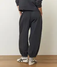 Cloud 9 Fleece Barrel Sweatpant(Extra Small,Washed Black)