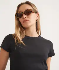 Lexi Rib Sun-In Crew Tee(Extra Small,Black)
