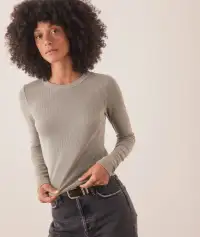 Lexi Rib Sun-In Longsleeve Crew Tee(Extra Small,Shadow)