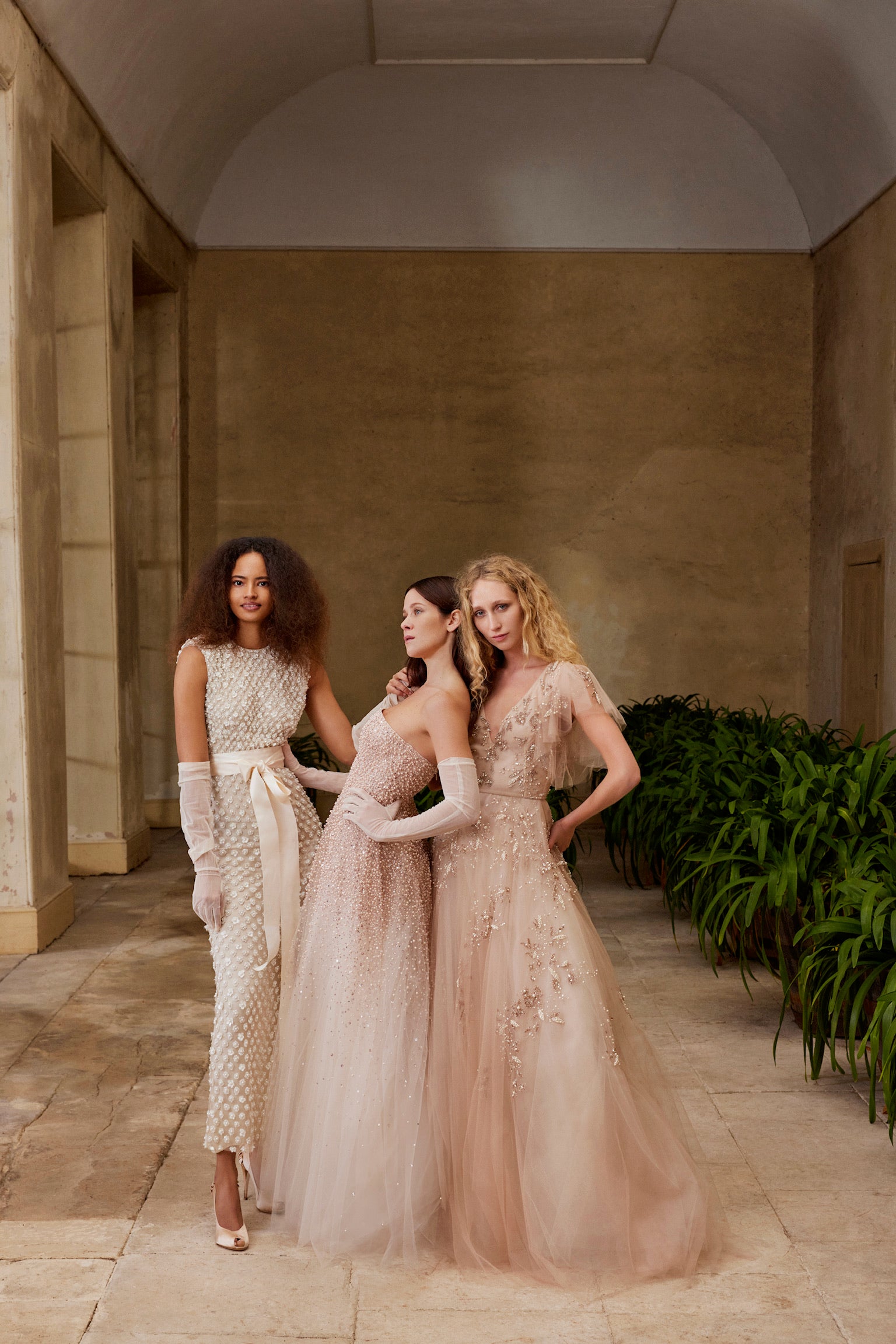 Embroidered Flutter Sleeve Gown(GOLD,2)