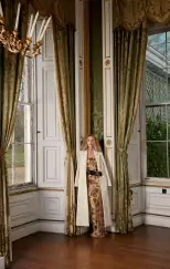 Strapless Embroidered Column Gown(2,Gold)