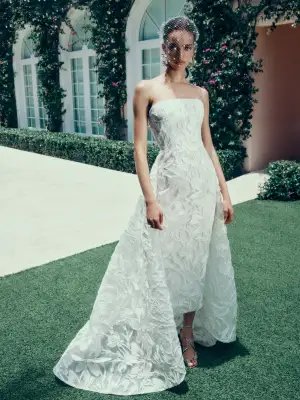 Embroidered Column Gown with Train(2,Silk White)