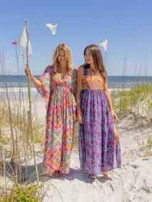 Tricia Maxi Dress - Dark Purple Daisies(XS)