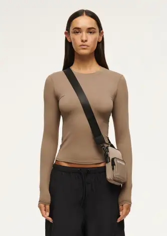 HOMAGE CROSS BODY BAG IN FOSSIL - OSFA