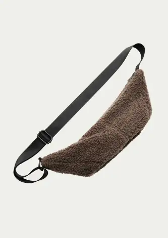 HOMAGE SHERPA CROSS BODY BAG IN FOSSIL - OSFA