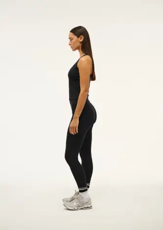 HYPERLUXE TANK IN BLACK(2XS)