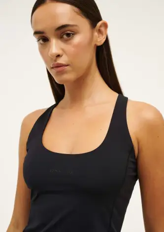 HYPERLUXE TANK IN BLACK(2XS)