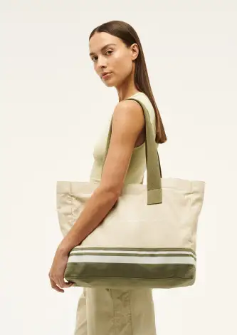 ELSEWHERE TOTE IN OVERCAST - OSFA