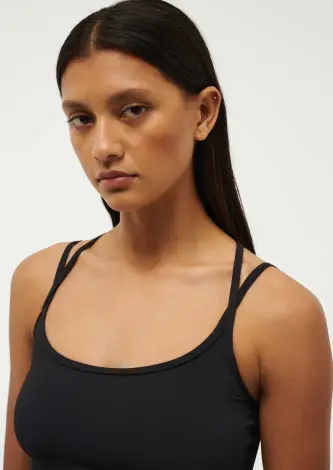 FOUNDATION TANK IN BLACK(2XS)